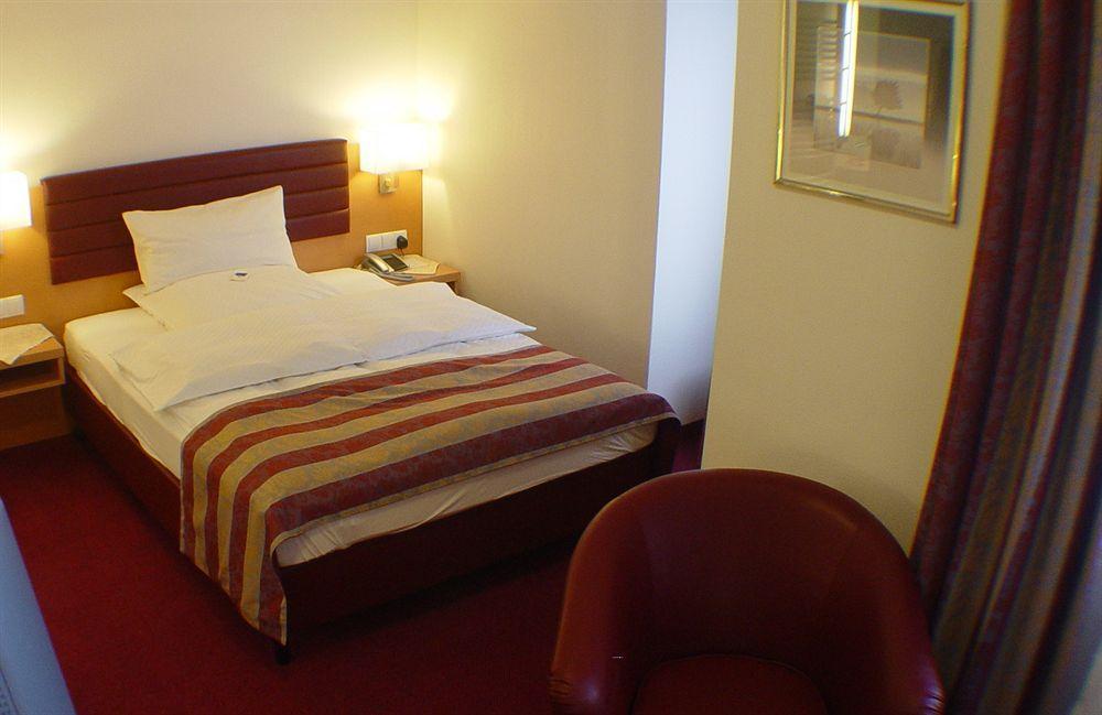 Hotel Zum Adler Bona Exterior foto